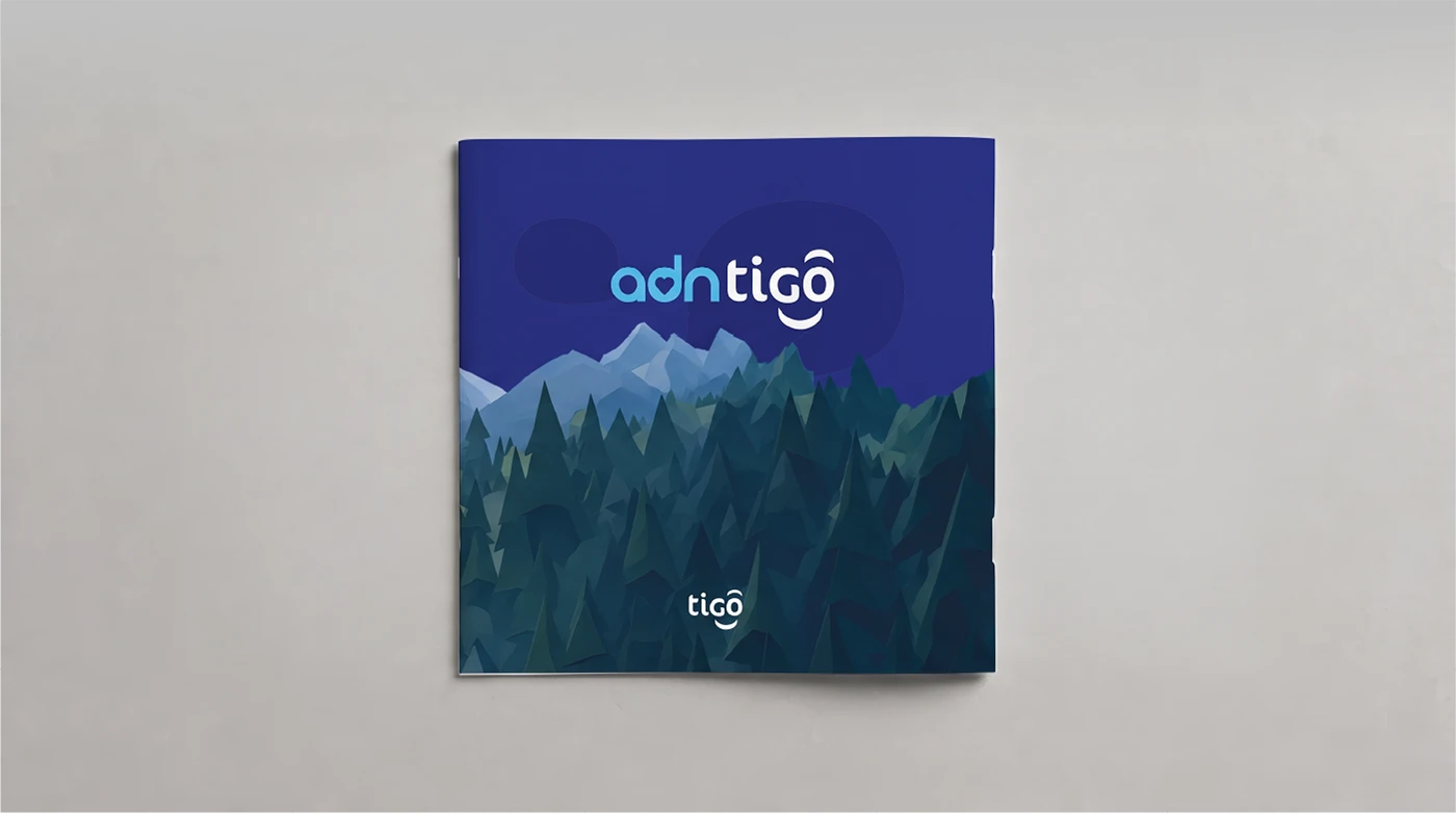 Contraportada con el logo adn tigo sobre montañas y bosque